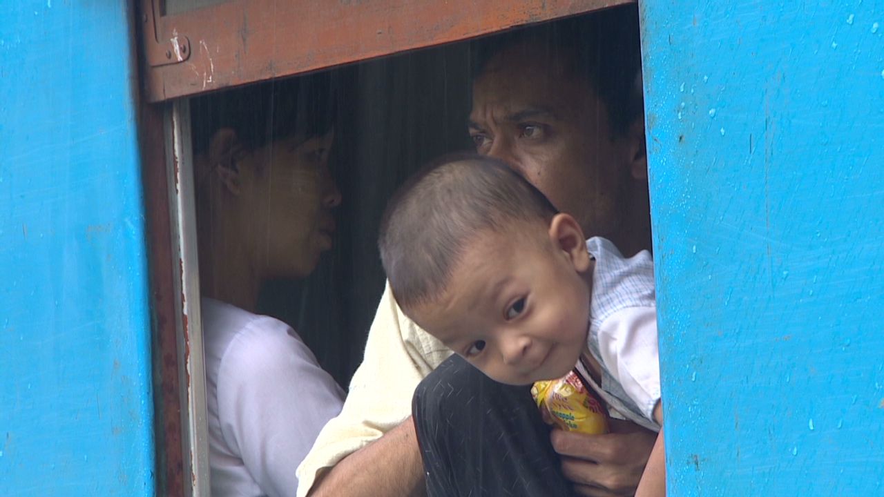 spc myanmar train journey future_00031514.jpg