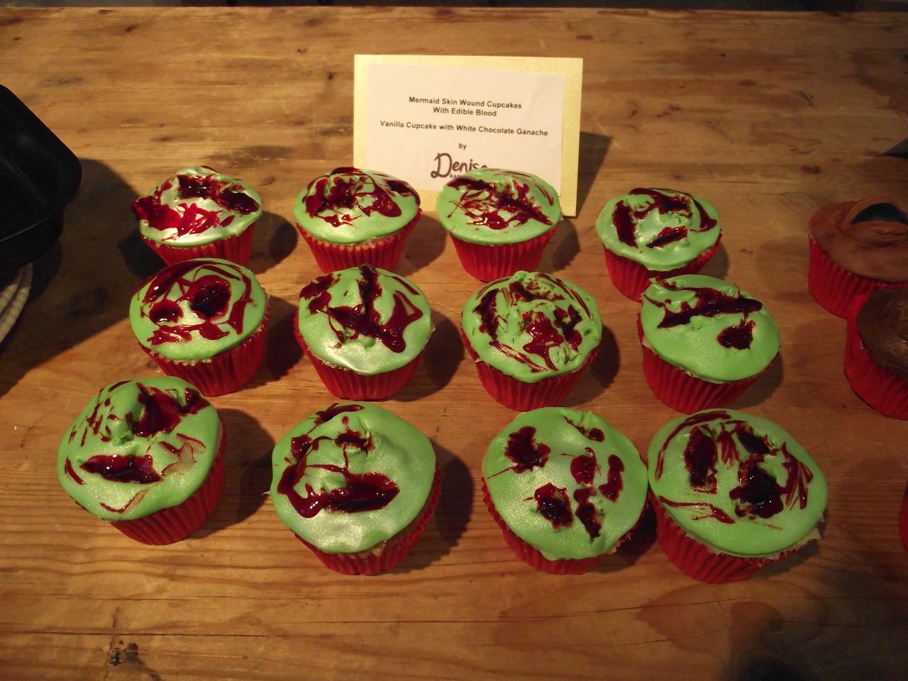 Piel de sirena con sangre deliciosa comestible, de Denise Bakes Cakes.
