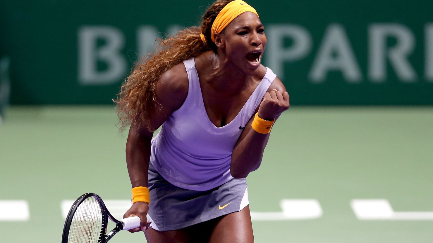 American tennis star Serena Williams extended her unbeaten run at the season-ending event. 