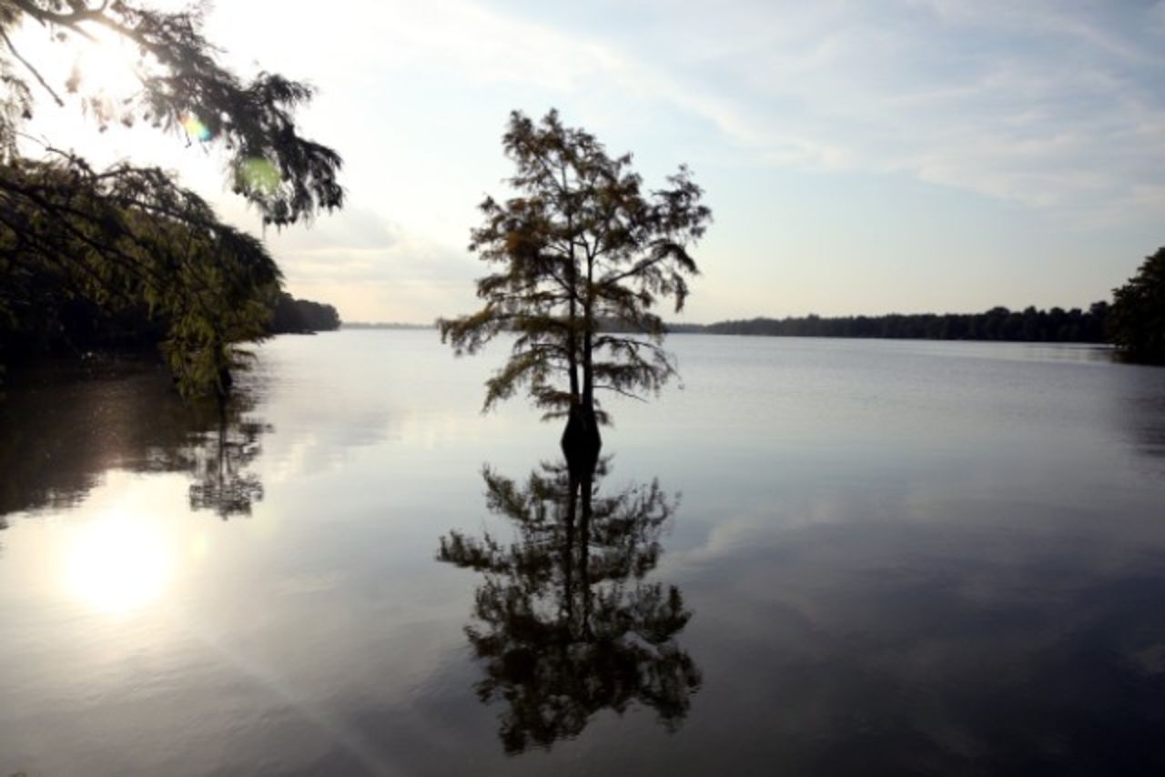 Lake Providence largely divides rich from poor in rural Louisiana.