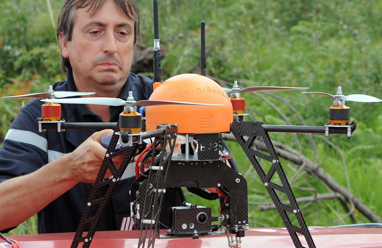The French <a href="http://www.fly-n-sense.com/" target="_blank" target="_blank">Fly-n-Sense</a> company has developed an innovative forest surveillance system which will enable a real-time monitoring of fire outbreaks and the development of flames in French southwestern forests.