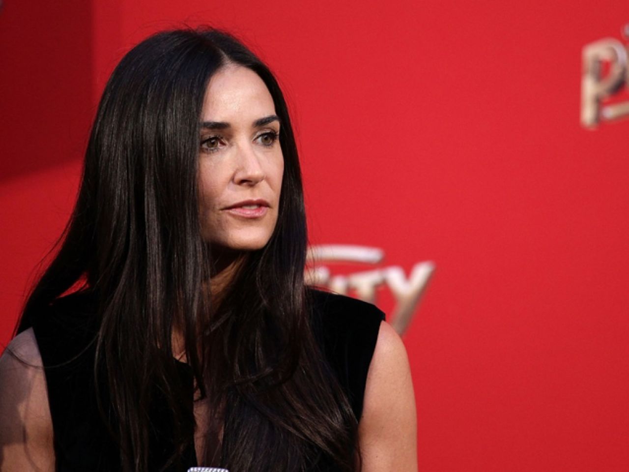 La exseñora Kutcher le facilitó el trabajo a la persona que programa los títulos de las películas cuando se cambió el nombre Demetria Gene Guynes.