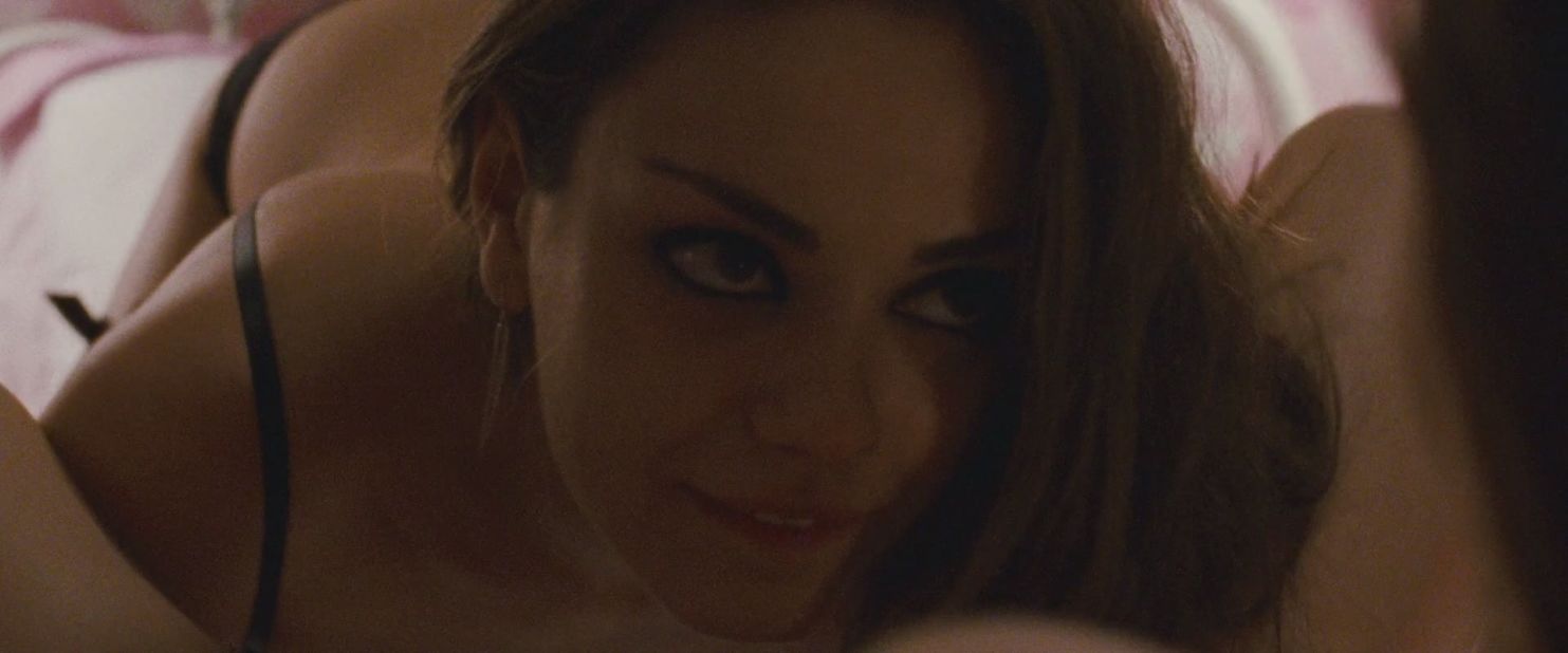 Mila Kunis <a href="http://moviesblog.mtv.com/2010/12/01/mila-kunis-bans-father-black-swan-sex-scene/" target="_blank" target="_blank">reportedly banned her father from watching her sex</a> scene with Natalie Portman in "Black Swan."