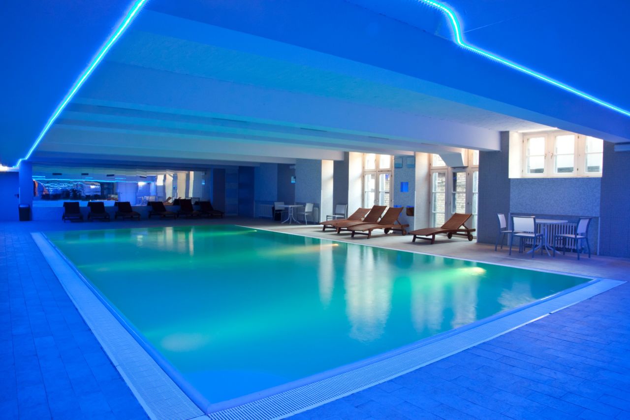 Plus Berlin also has a pool and sauna, not to mention free yoga classes and a conference room for business travelers. 