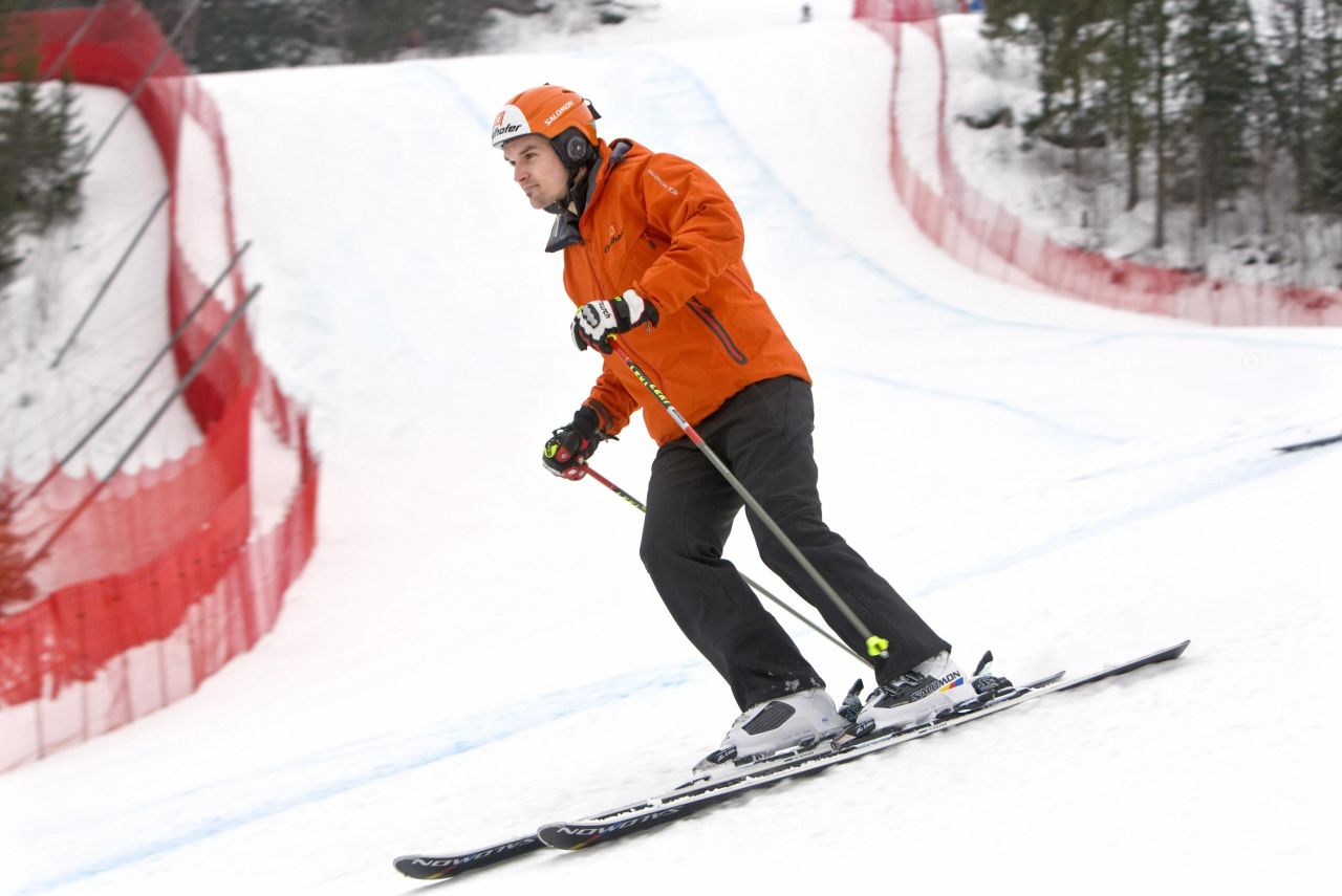 Three years on from the accident, Lanzinger returned to skiing competitively, switching his goals in Sochi from the Olympics to the Paralympics.