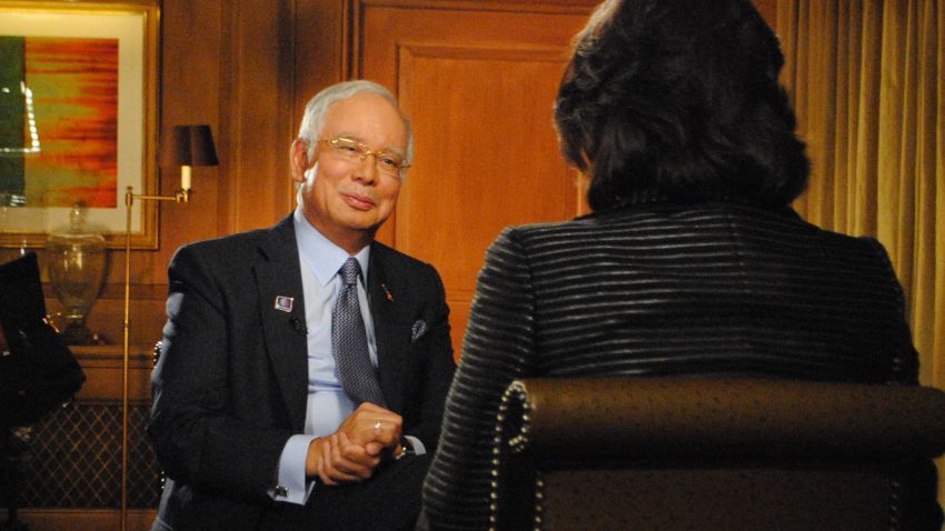 CNN's Christiane Amanpour interviews Malaysian Najib Razak in London on October 31, 2013.