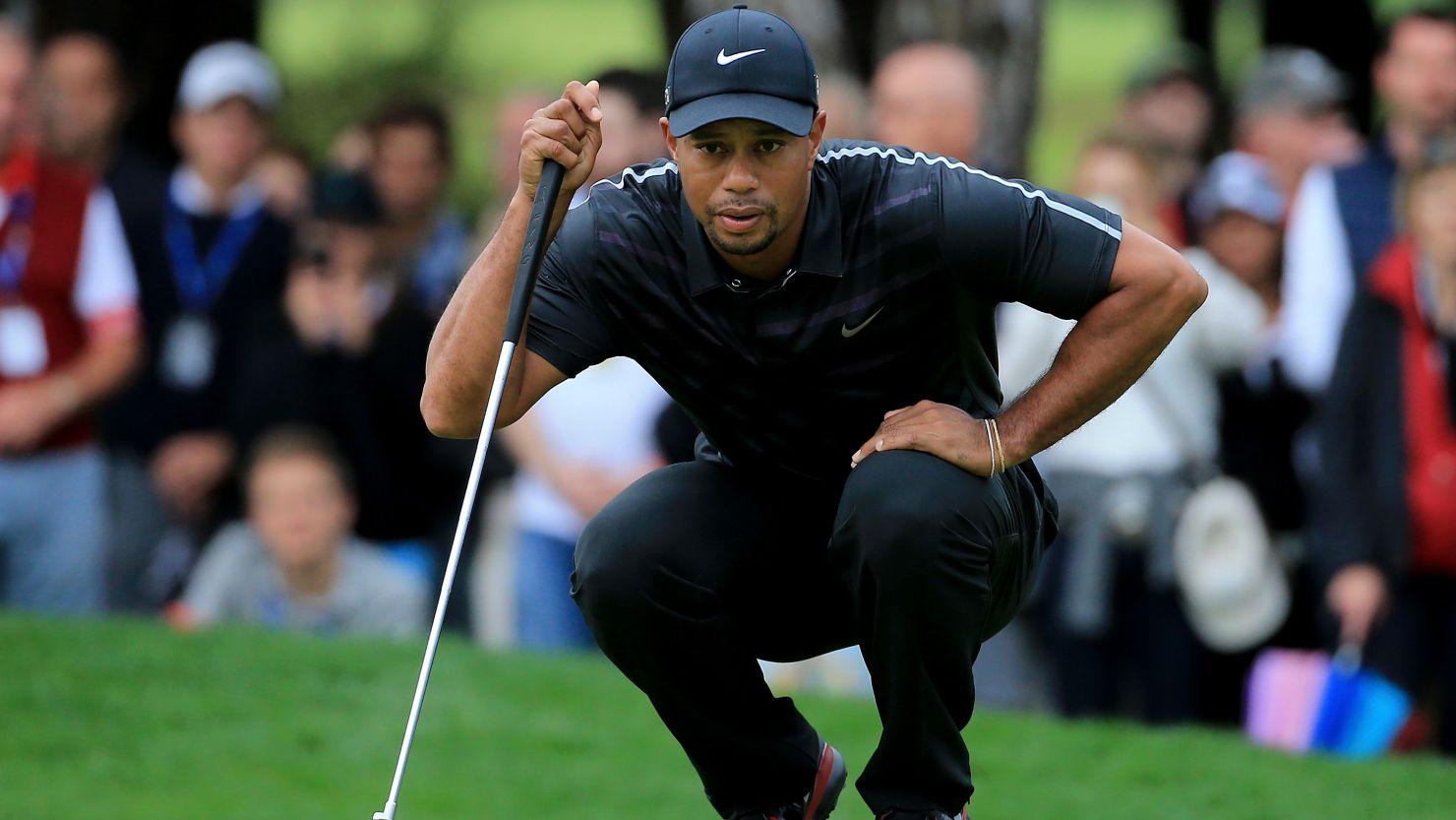 Tiger Woods was thwarted by adverse weather conditions on the opening day of the Turkish Open.