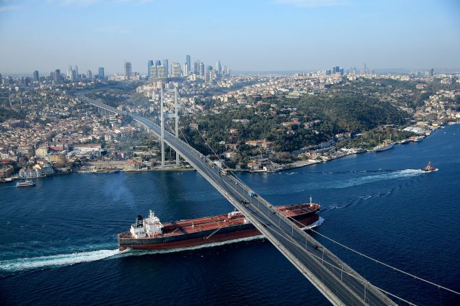 Ahead of the Turkish Open, Woods took time out to do something which had never been done before. The world No. 1 was to strike a drive across the Bosphorus Bridge in Istanbul, thus becoming the first golfer to hit a golf ball from Europe to Asia. Istanbul is renowned as a transcontinental city.