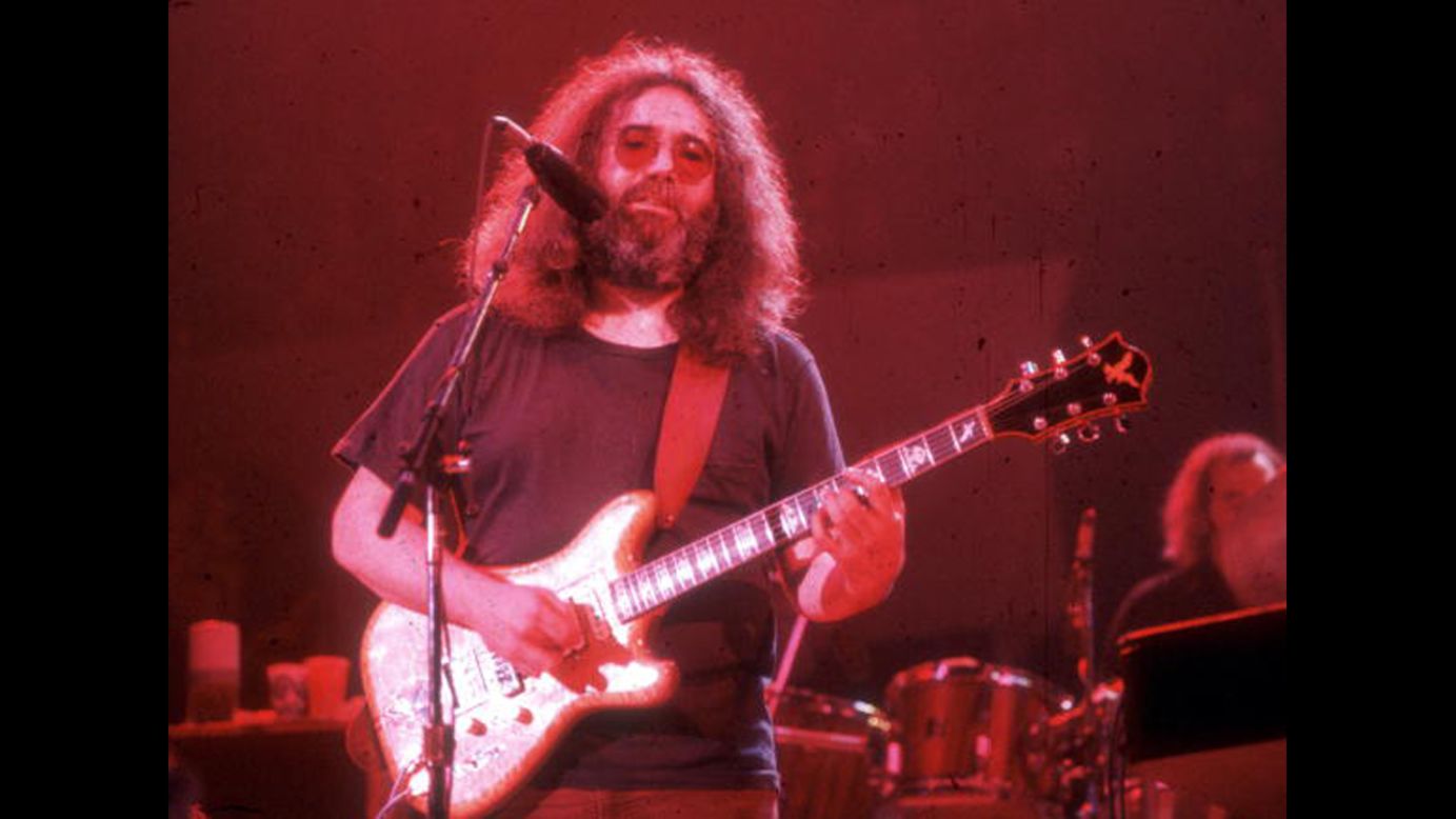 Late Grateful Dead front man Jerry Garcia is the epitome of 1960s counterculture.  But Garcia enlisted in the Army in 1960 after dropping out of high school, according to his biography on <a href="http://www.mtv.com/artists/jerry-garcia/biography/" target="_blank" target="_blank">MTV.com</a>.   He didn't last long: A few months later, he was dishonorably discharged.   