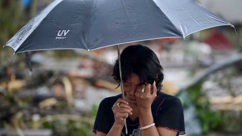 U.S. offers aid, sends teams to help typhoon-ravaged Philippines | CNN