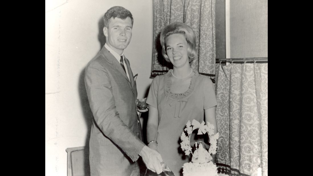 Turner remarried in 1964, to Jane "Janie" Smith. The two had three children together -- Beau, Rhett and Jennie -- and were married for more than 20 years. 