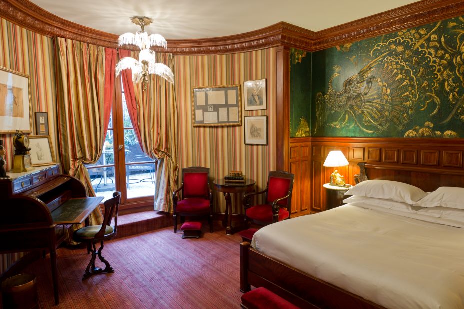 The L'Hotel in Paris was made famous by Oscar Wilde, whose last words as he lay dying in the hotel were reportedly, "Either that wallpaper goes, or I do."