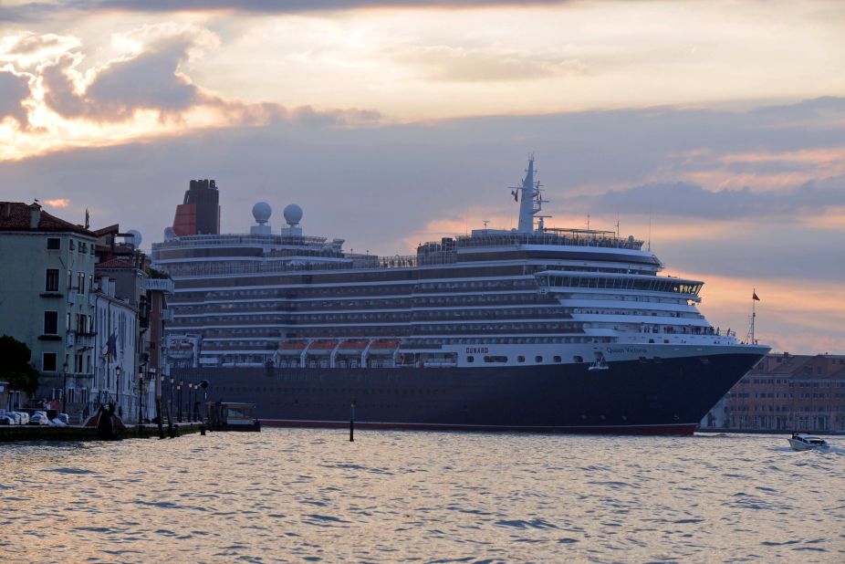 Vessels weighing over 96,000 tonnes will also be banned from sailing down the world famous Giudecca Canal.