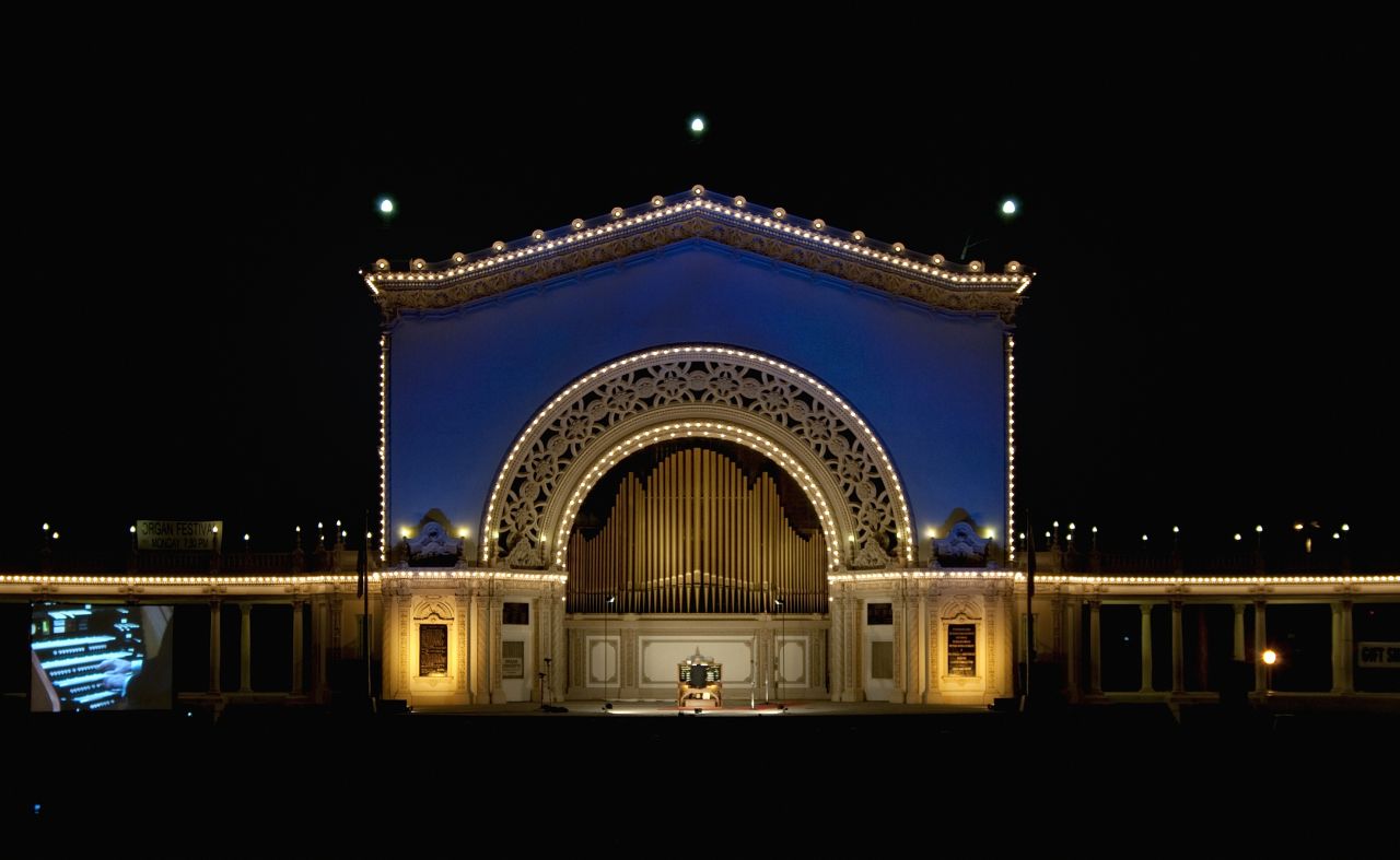 The Spreckels Organ Pavilion in Balboa Park is the site of weekly free concerts by the city's own staff organist.