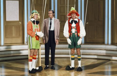 John Denver, left, Kaufman as "Foreign Man," and Dick Van Dyke during one of Kaufman's many "unscheduled" appearance on Van Dyke and Company in 1976. He became a favorite during the sketches. 