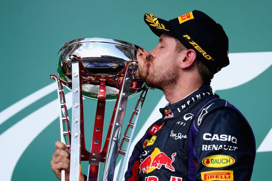 Sebastian Vettel extends his winning habit to eight straight with a peerless victory in the United States Grand Prix. 