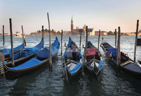 With gondola boats providing canal transport, Venice remains the world's only pedestrian city. 