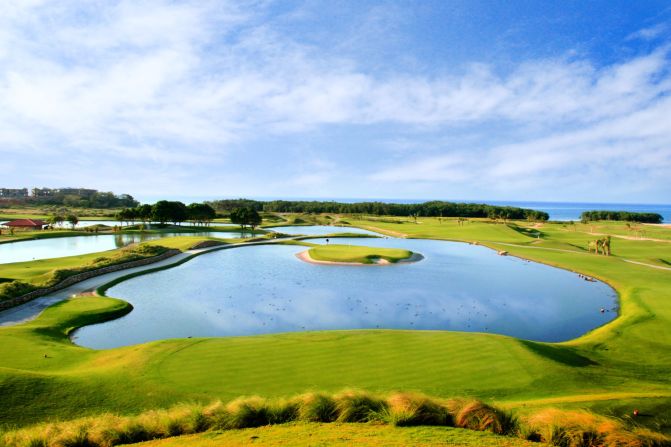 <strong>11th hole at Black Pearl Golf Course, Roatan, Honduras. </strong>Sawgrass course designer Peter Dye created another signature island green at the central American nation's Pristine Bay Resort. Playing 160 yards from the back tee, only a perfect or wildly errant shot will see your ball land above water. <br />