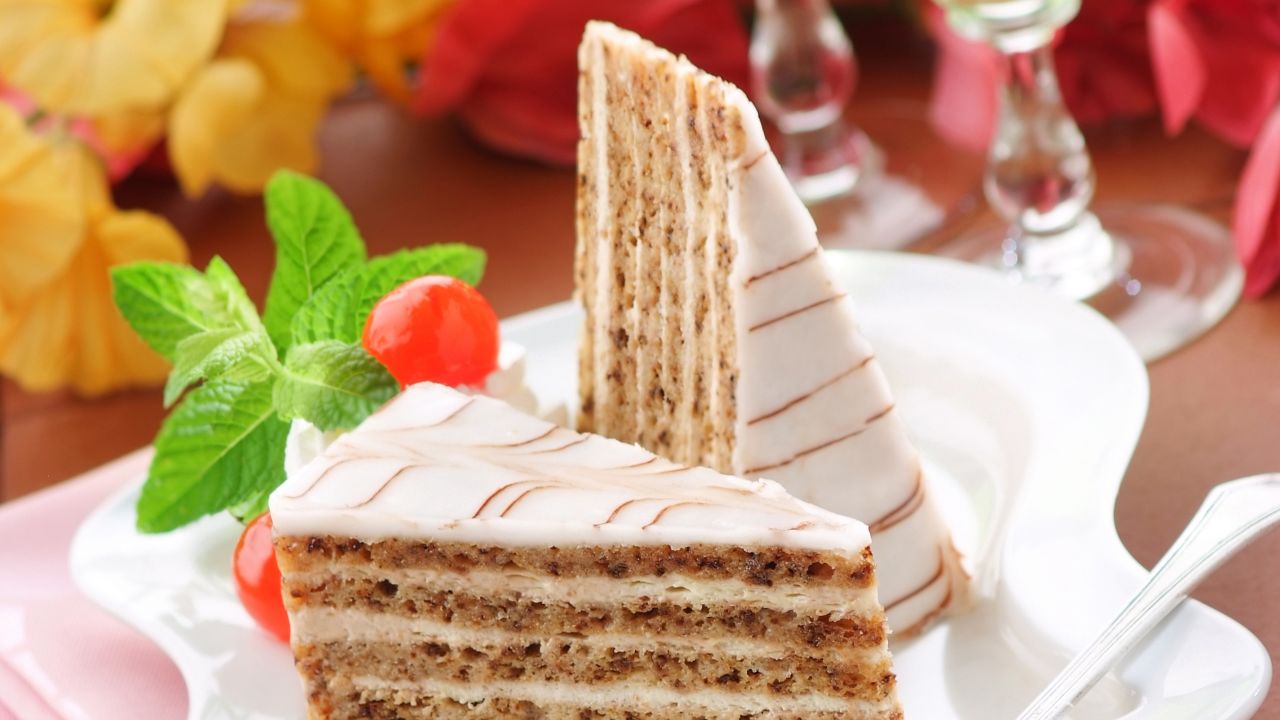 Hungary foods - eszterhazy cake