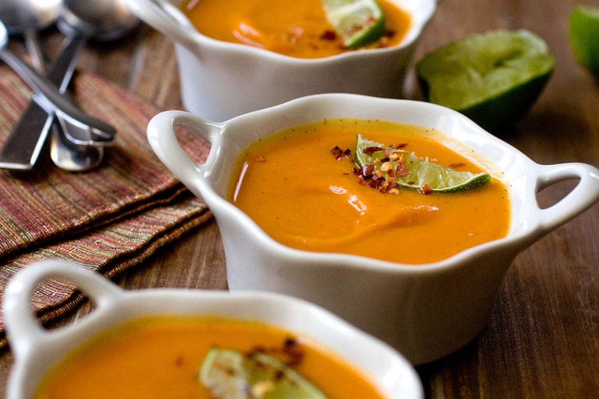 Sweet potato soup with ginger and vanilla