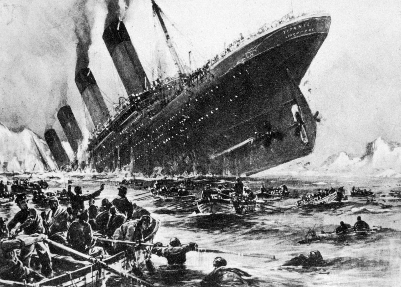 El Titanic se hundió el 14 de abril de 1912, y la atención se alejó de la fallida investigación del robo de la Mona Lisa. Ya habían llegado a un callejón sin salida, y se creía que el cuadro había sido enviado fuera de Francia.