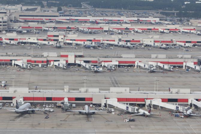<strong>Atlanta Airport: </strong>Atlanta ranked fourth in the major-airport category. Like Detroit, it's a hub for Delta Airlines, whose 84% punctuality OAG praised as a "remarkable achievement" for an airline of its size. 