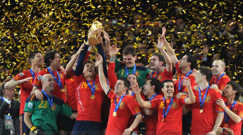 España es uno de los favoritos. Se llevó la copa en Sudáfrica y es el primer equipo en europeo en ganar un mundial fuera de su continente.