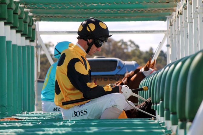 Sponsored by the betting company Betfair and riding in their colours, Boss claimed that Vote for Lust showed promise for about 100 meters before tailing off.