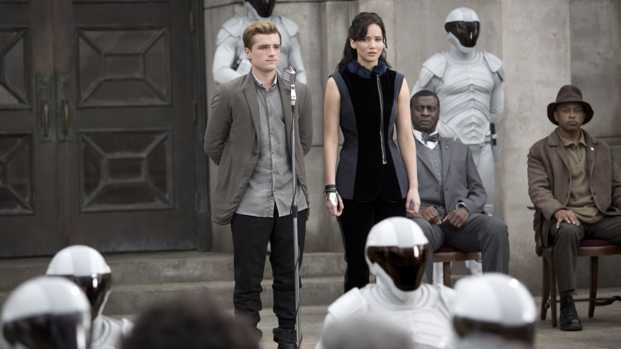 Katniss and the gang from "The Hunger Games: Catching Fire" had a great holiday weekend at the box office.