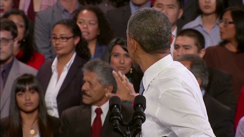 sot obama gets heckled at reform speech_00010111.jpg