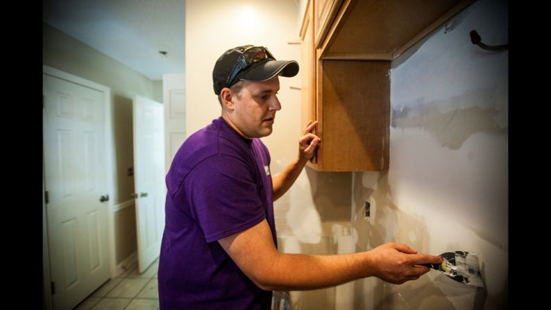 <a href="index.php?page=&url=http%3A%2F%2Fpurplehearthomesusa.org%2F" target="_blank" target="_blank">Purple Heart Homes</a>, using donated labor and materials, will help any disabled veteran who is a homeowner. All repairs are free.