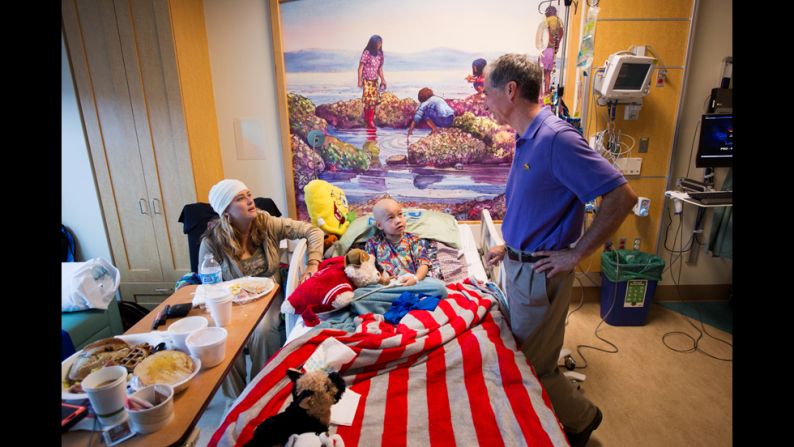 Nares visits a family in San Diego. "Sometimes, both parents have to either leave their job or cut back severely," Nares said. "Some ... don't have (an) extra $10 to pay for cafeteria food."