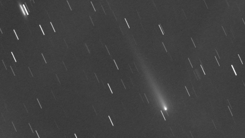 Despite the very bright full moon on October 20, Comet ISON was showing a long tail. 