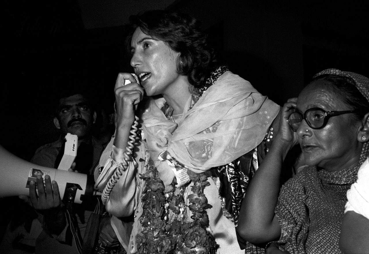 Bhutto speaks in Karachi on September 9, 1986.