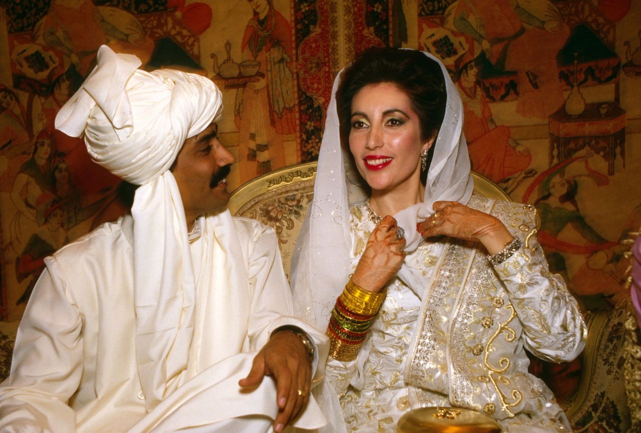 In 1987, Bhutto marries Asif ali Zardari in Karachi. The photo is from one of the various ceremonies for their wedding.