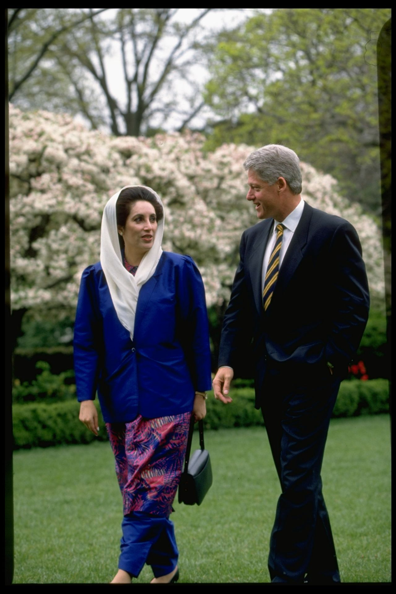 Bhutto meets with President Clinton in the White House Rose Garden in 1995.