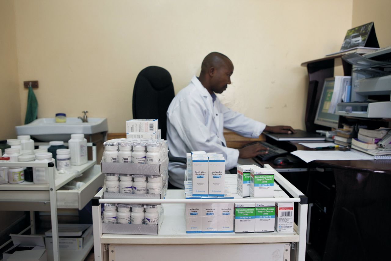 A decade ago, Mother of Mercy Hospice just outside Lusaka, Zambia, had no way to treat people with HIV.  Today, it operates a pharmacy fully stocked with lifesaving HIV, TB and malaria drugs. 