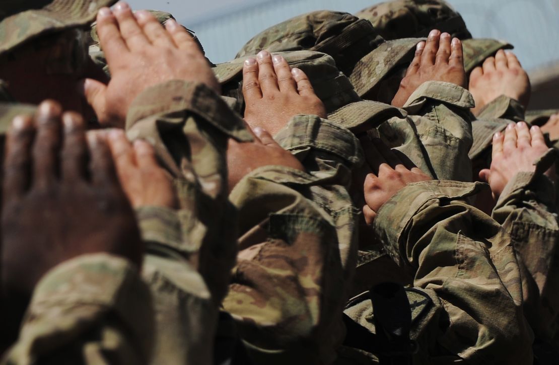 US troops salute