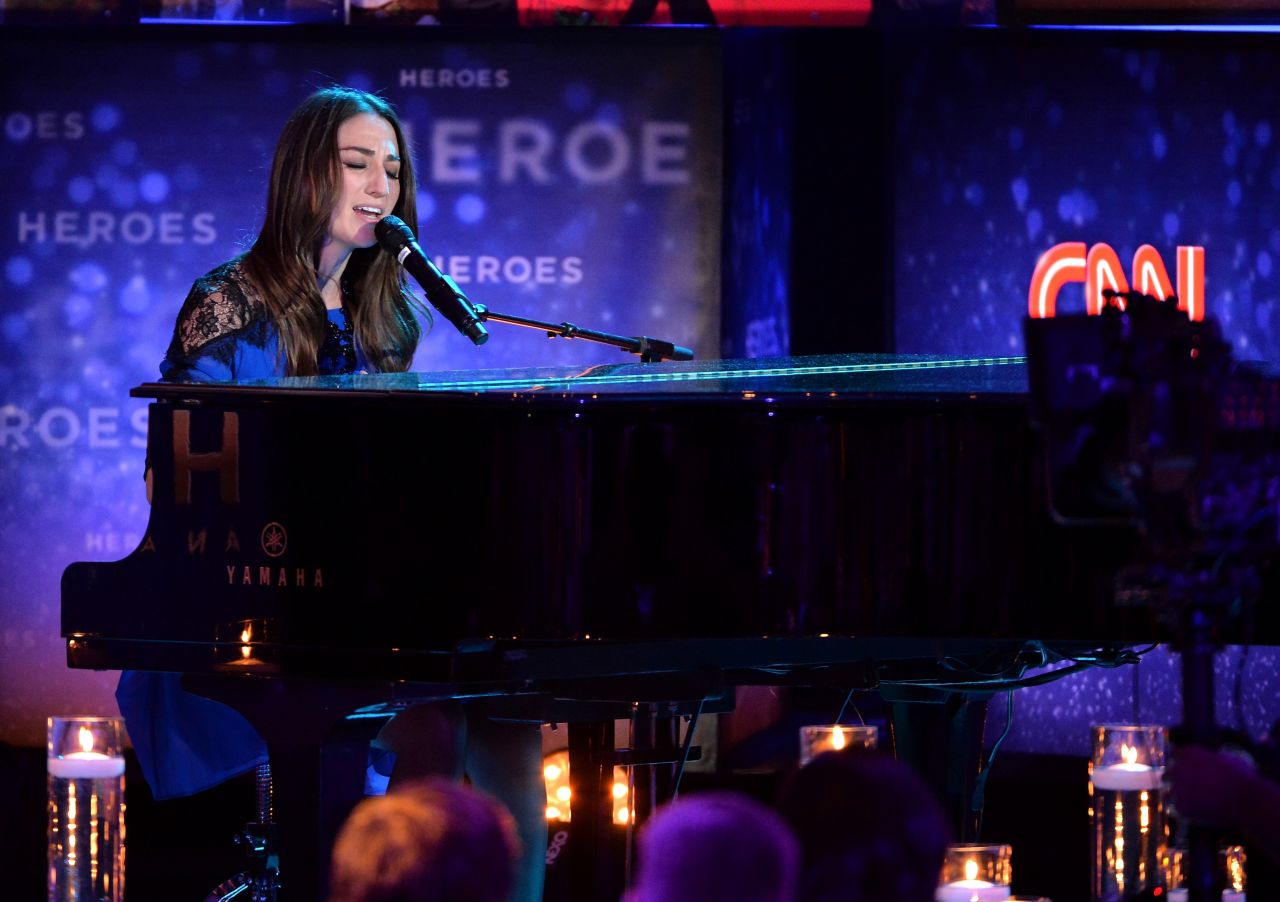 Three-time Grammy nominee Sara Bareilles performs her hit single "Brave."