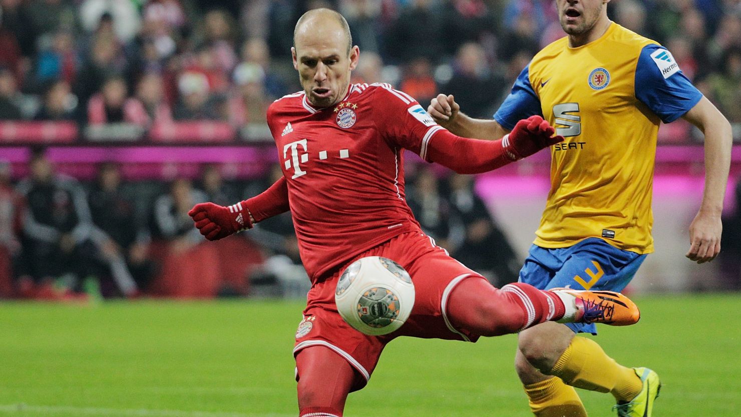 Arjen Robben was on target twice for German champions Bayern Munich against Braunschweig on Saturday. 
