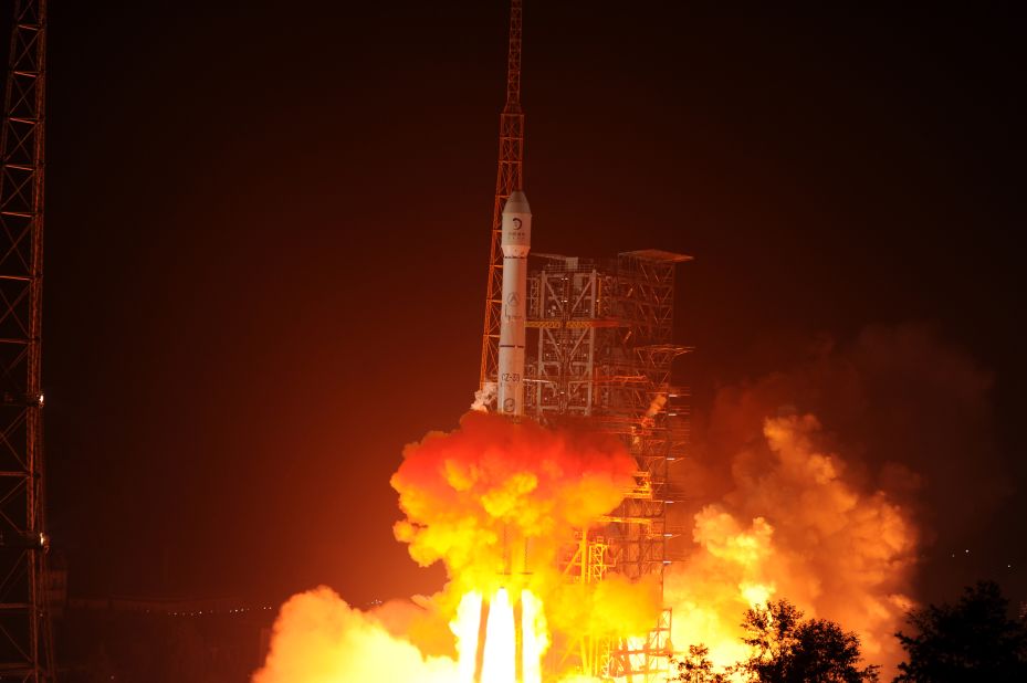 A rocket carrying the Jade Rabbit -- China's first lunar rover -- blasts off from the Xichang Satellite Launch Center in the southwest province of Sichuan, China, on December 2, 2013. 