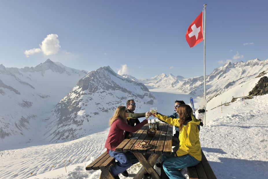 The Aletsch Arena is located on the edge of Swiss Alps Jungfrau-Aletsch, a UNESCO World Heritage Site, and comprises three car-free villages (Riederalp, Bettmeralp, Fiescheralp), all of which are connected by lifts. There are 11 terrain parks and around 100 kilometers of trails. 