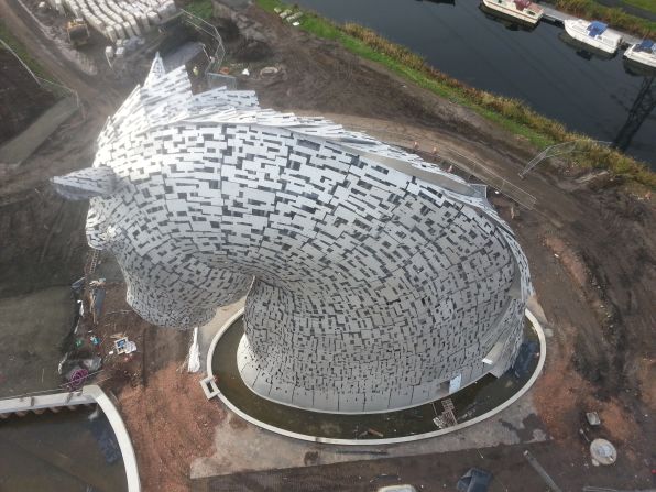 It is hoped "The Kelpies" will attract 350,000 visitors to the area each year as part of a wider $70 million regeneration project.