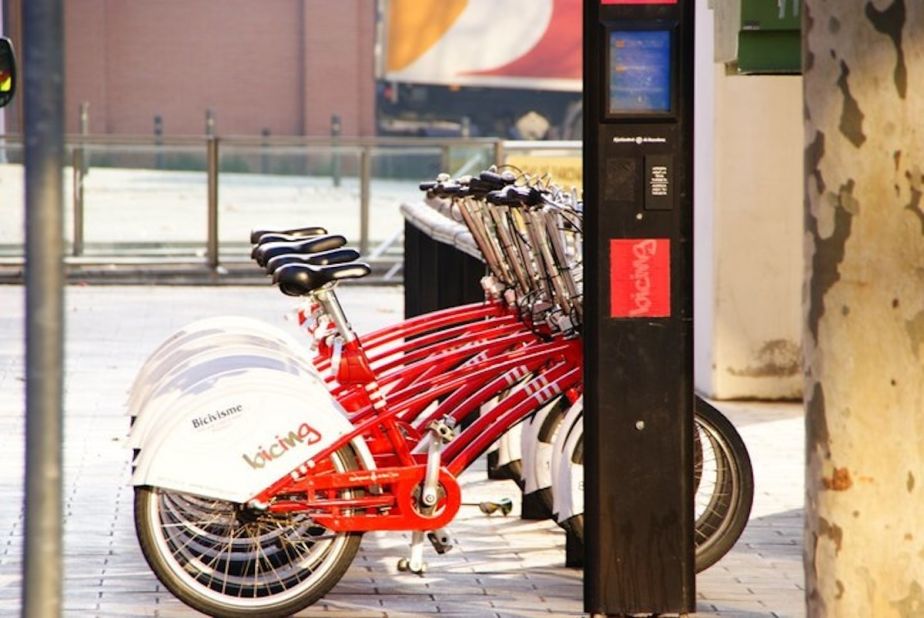 Barcelona's bike share program, Bicing, was introduced in 2007 and averages 10.8 trips per bike per day and 67.9 trips per 1,000 residents. Unfortunately, Bicing is by membership only and not available for tourists.  