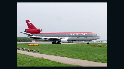 In 2007, Northwest Airlines became the last major carrier to retire the DC-10 from passenger service in the United States.