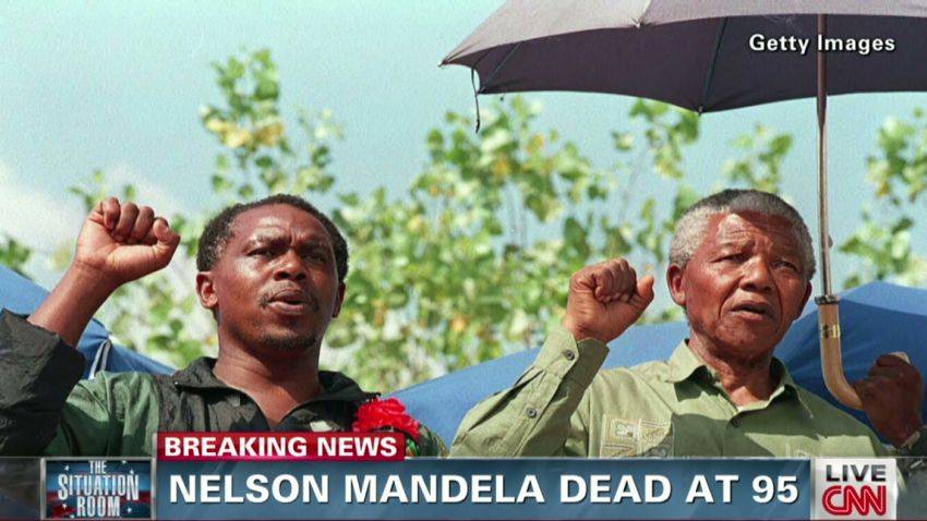 tsr beeper former prisoner-friend of Nelson Mandela_00021925.jpg
