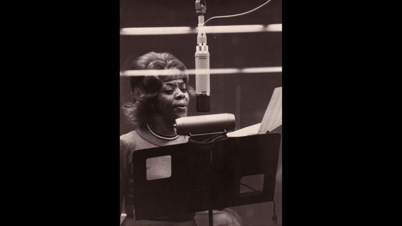 Washington in a recording studio in 1960.  The catchy song, "Baby, You Got What It Takes," featuring Washington and Brook Benton, soared to success. 