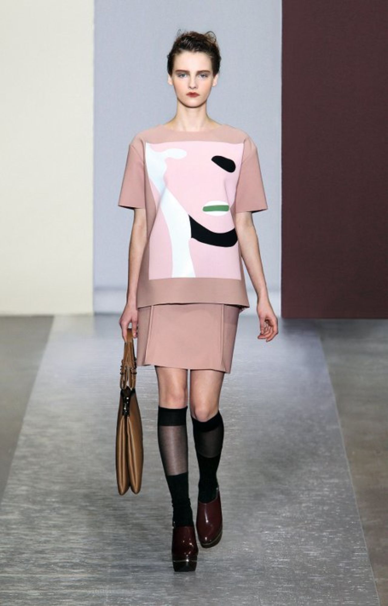 Art has always been at the center of Italian brand Marni's philosophy, and the fashion house has collaborated with illustrators, musicians and artists over the years. In 2010 they enlisted the former Turner finalist Gary Hume, a painter, to create a series of printed cotton shirts.