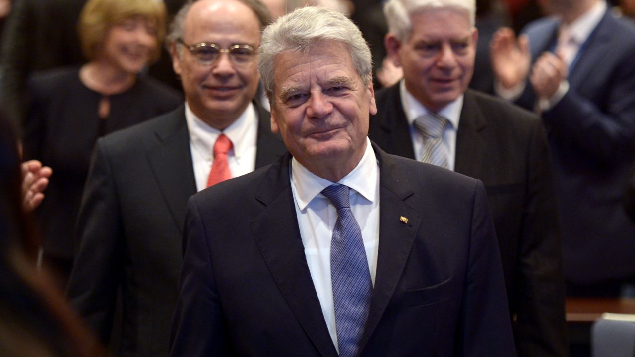 German President Joachim Gauck does not plan to attend the Olympics in Sochi, Russia, his office says.