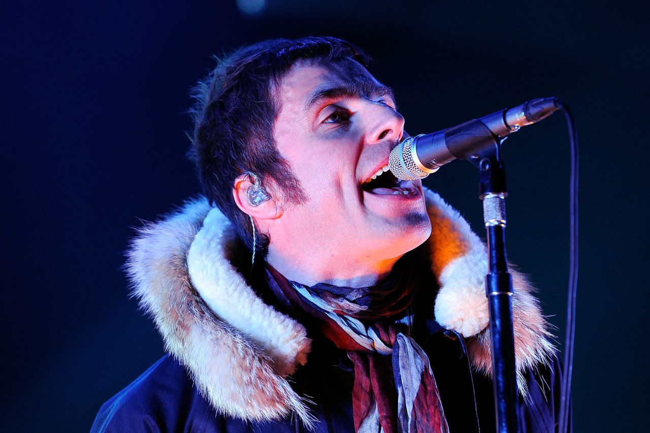 <a href="http://www.mtv.co.uk/news/liam-gallagher/254597-oasis-fan-snorted-my-dandruff-says-liam" target="_blank" target="_blank">Liam Gallagher</a> of Beady Eye and Oasis fame reportedly told MTV that a fan snorted his flaky skin, mistaking the product of psoriasis for cocaine.